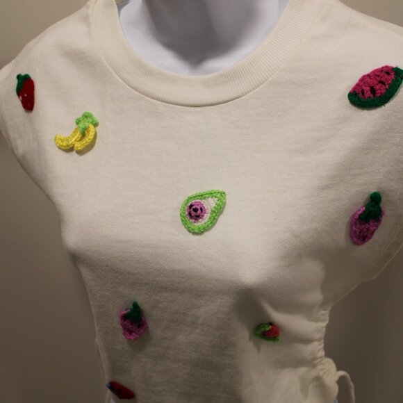 adorable embroidered crochet fruit top - Picture 5 of 5